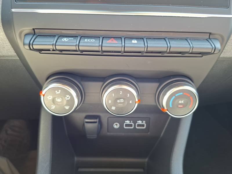 Renault Clio - Photo 25