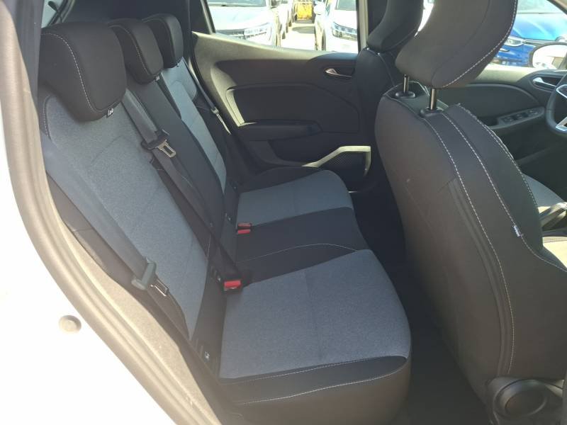 Renault Clio - Photo 21