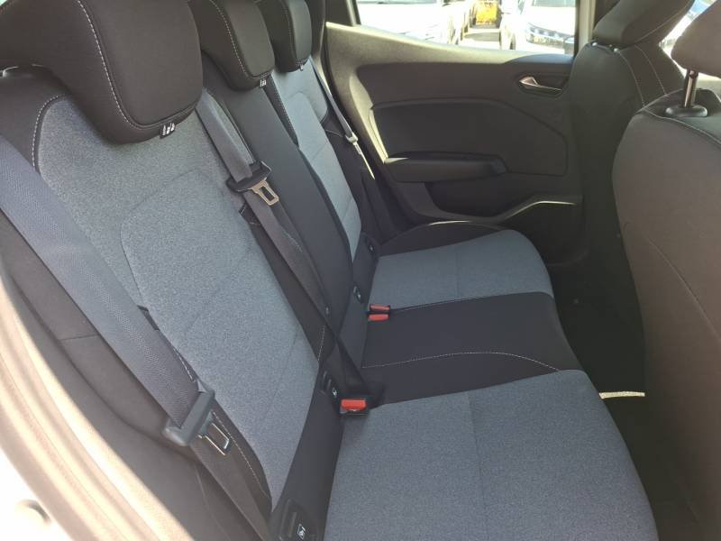 Renault Clio - Photo 19