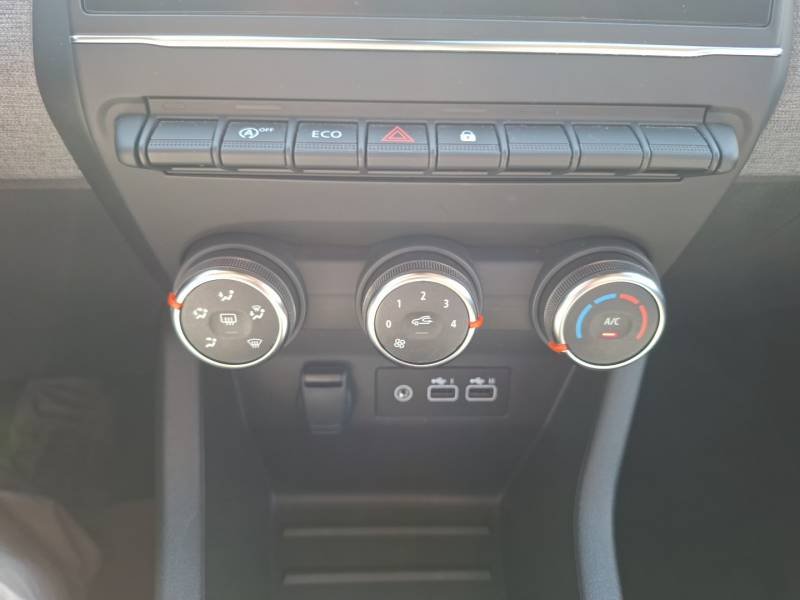 Renault Clio - Photo 25