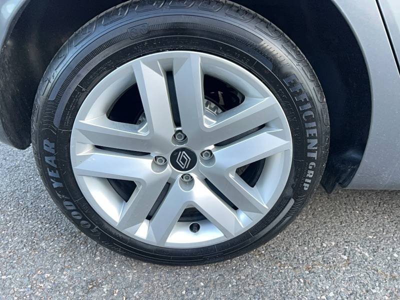 Renault Clio - Photo 19