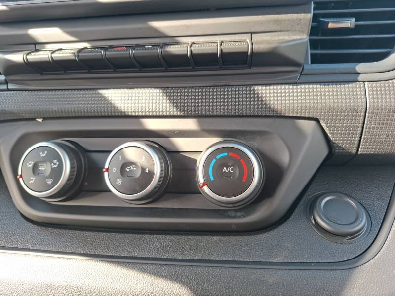 Renault Trafic - Photo 21