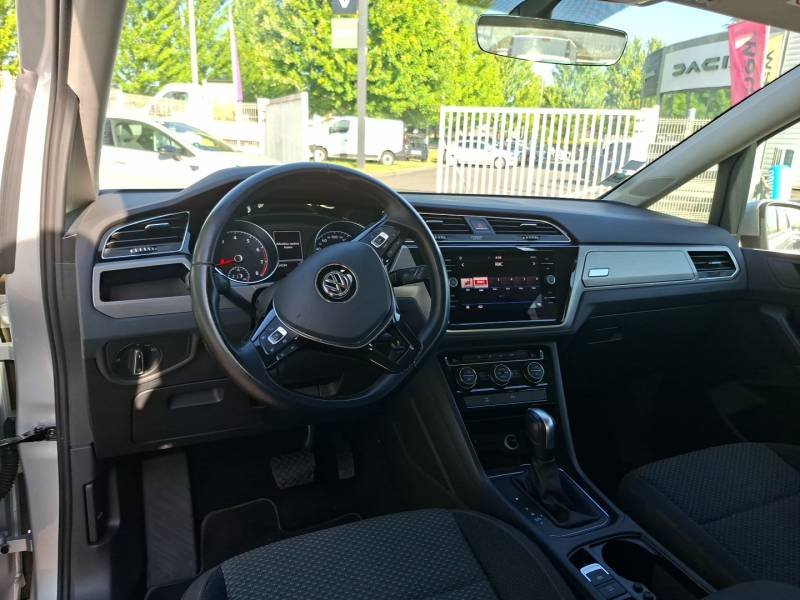 Volkswagen Touran - Photo 11