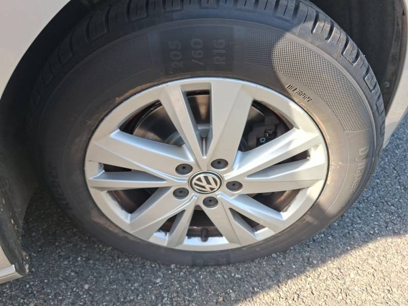 Volkswagen Touran - Photo 14