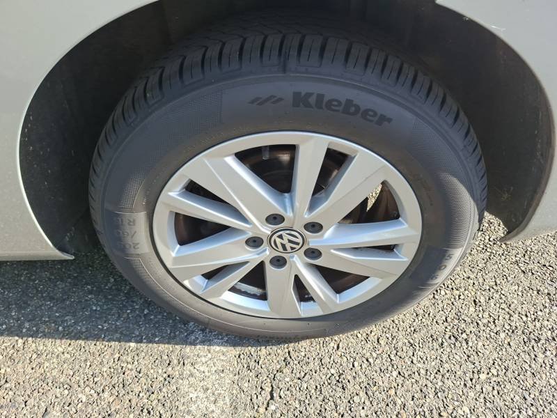 Volkswagen Touran - Photo 17