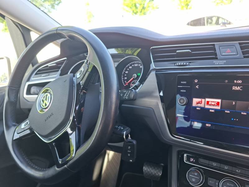 Volkswagen Touran - Photo 25