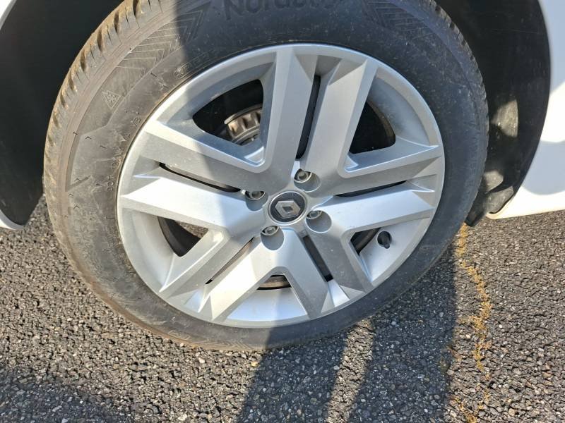 Renault Clio - Photo 21