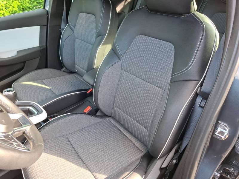 Renault Clio - Photo 38