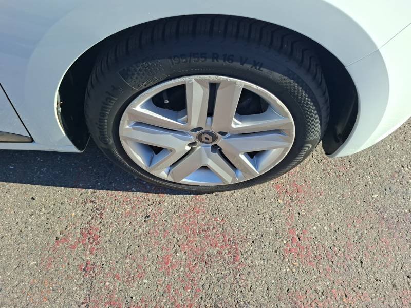 Renault Clio - Photo 25