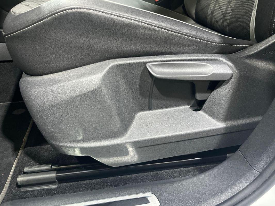Volkswagen Tiguan - Photo 14