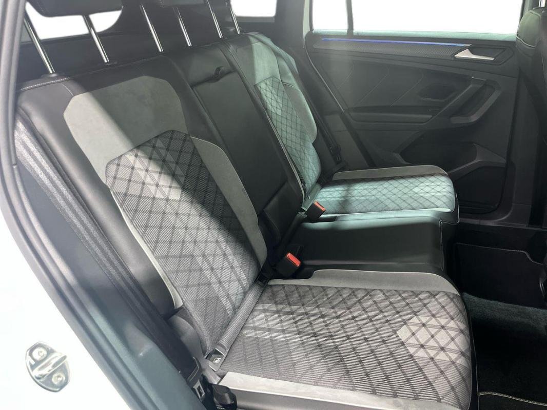 Volkswagen Tiguan - Photo 23