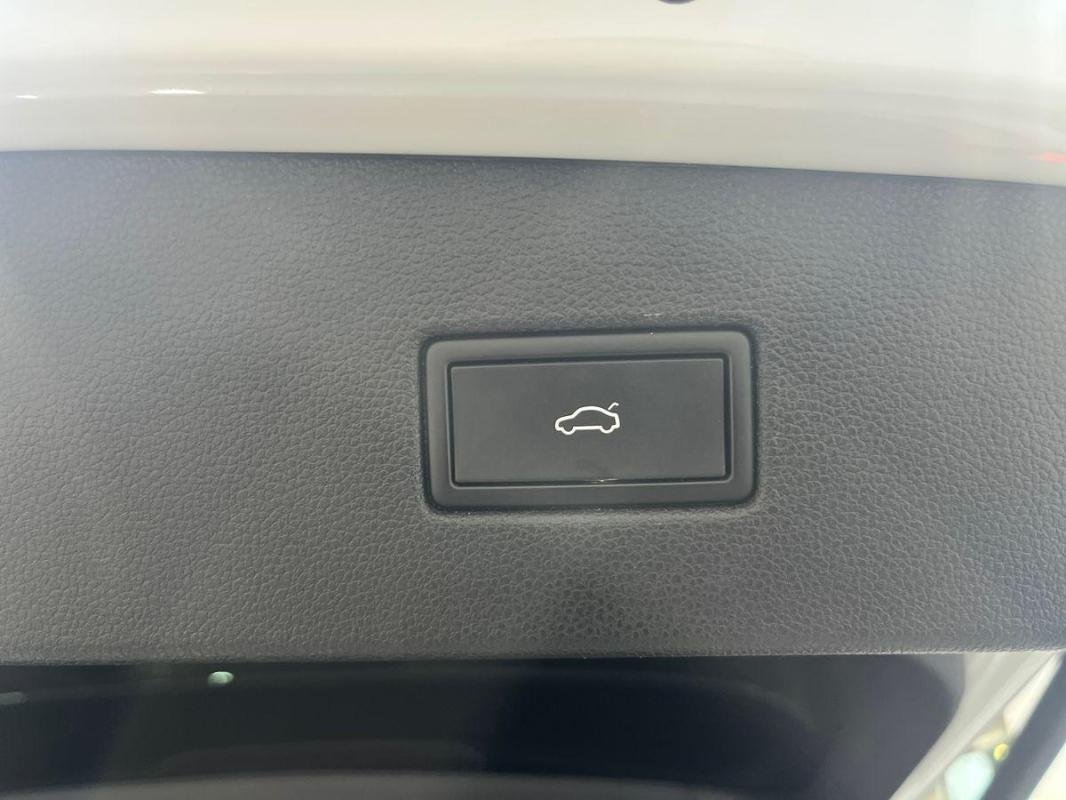 Volkswagen Tiguan - Photo 34