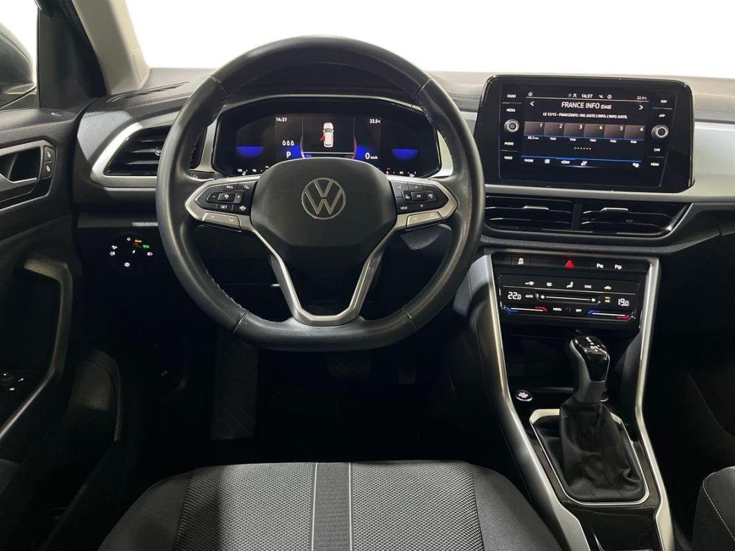 Volkswagen T-Roc - Photo 24
