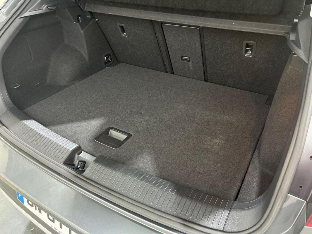 Volkswagen T-Roc - Photo 32