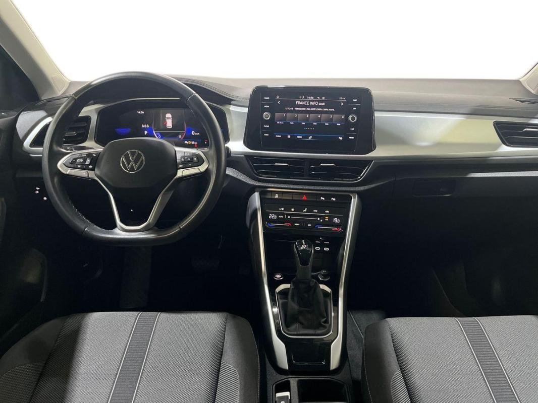 Volkswagen T-Roc - Photo 8