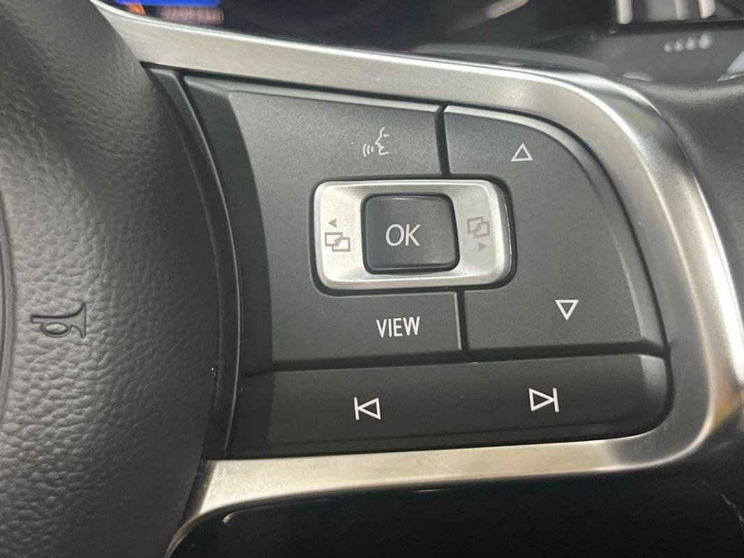 Volkswagen T-Roc - Photo 12