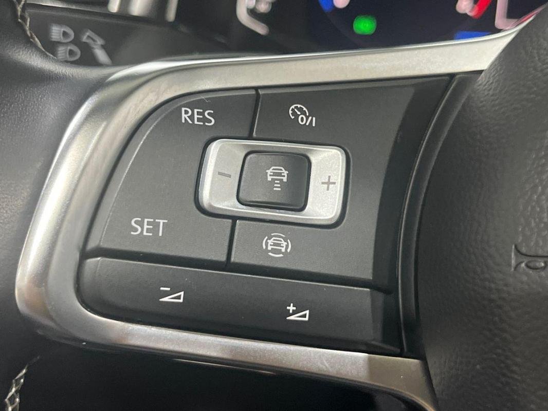 Volkswagen T-Roc - Photo 13