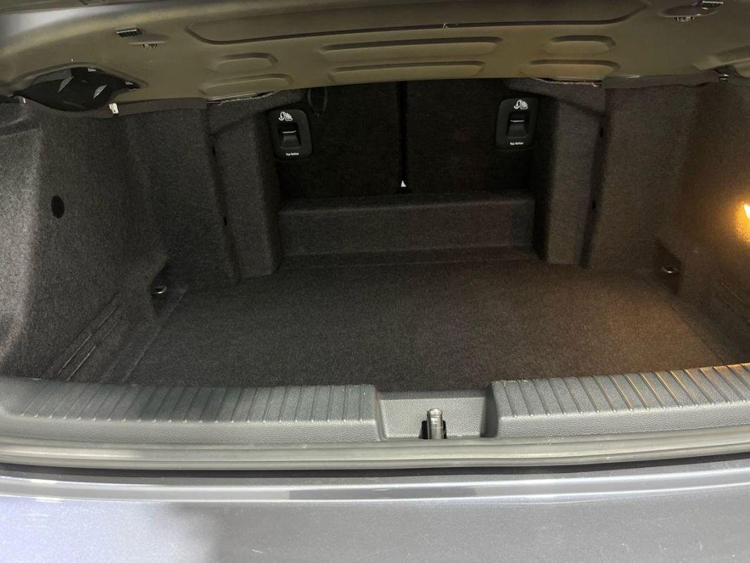 Volkswagen T-Roc - Photo 23