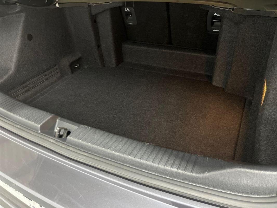 Volkswagen T-Roc - Photo 24