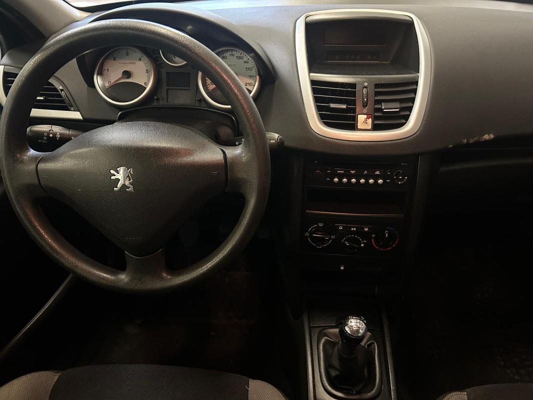 Peugeot 207 - Photo 13
