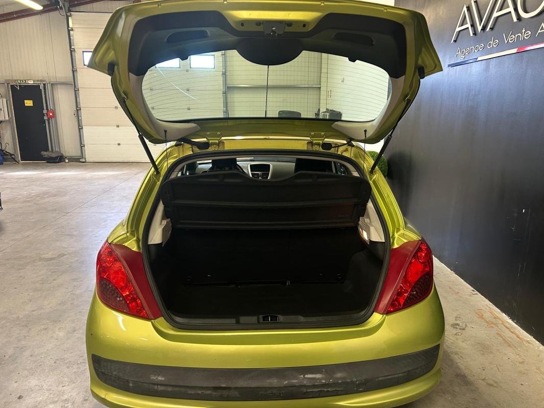 Peugeot 207 - Photo 16