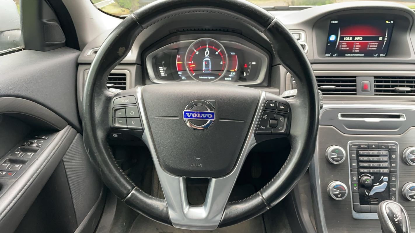 Volvo XC70 - Photo 22