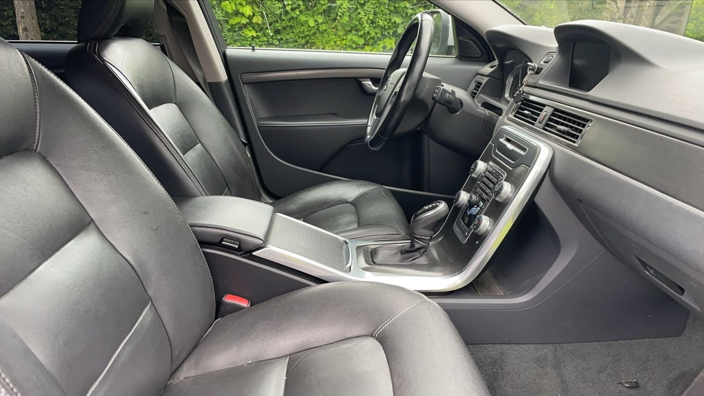 Volvo XC70 - Photo 27