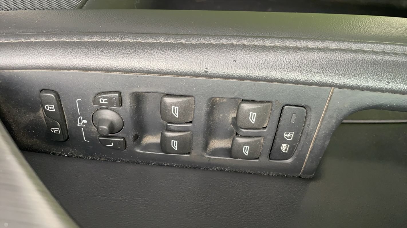 Volvo XC70 - Photo 29