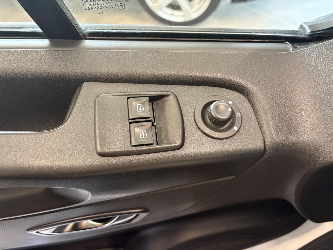 Renault Trafic - Photo 23
