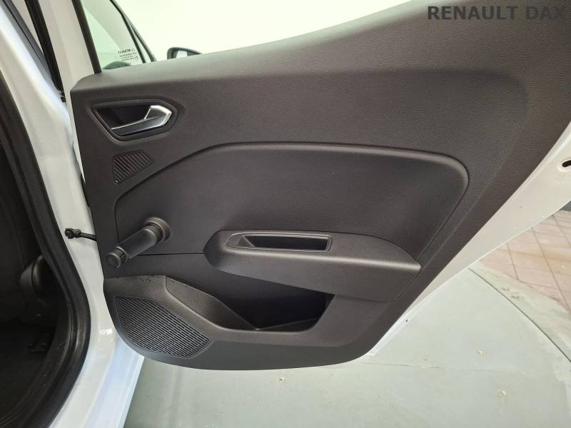 Renault Clio - Photo 21