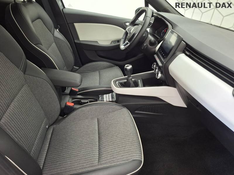 Renault Clio - Photo 17