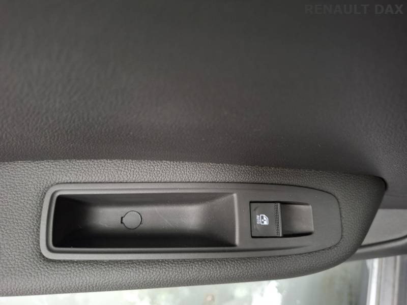 Renault Clio - Photo 27