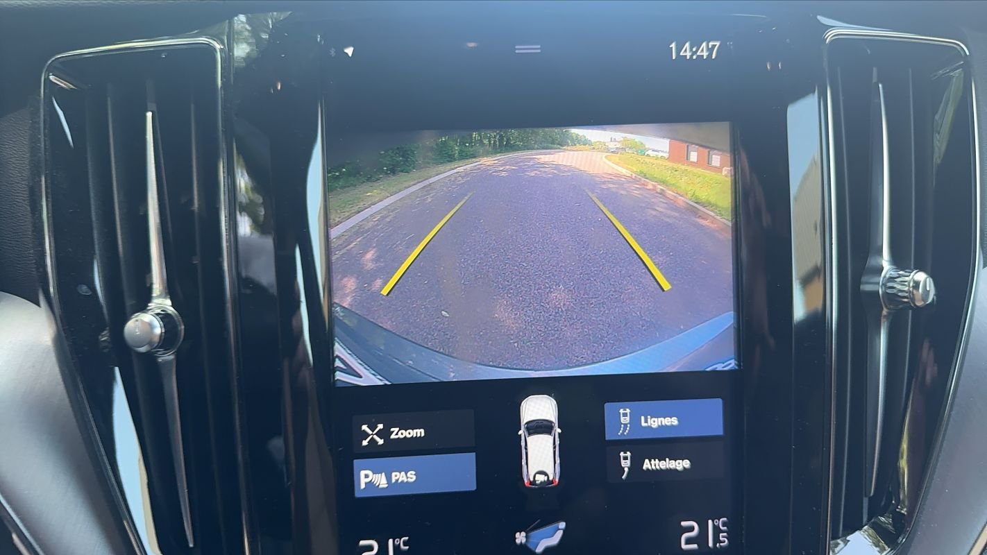 Volvo XC60 - Photo 13