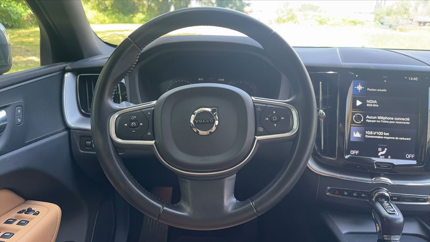 Volvo XC60 - Photo 23