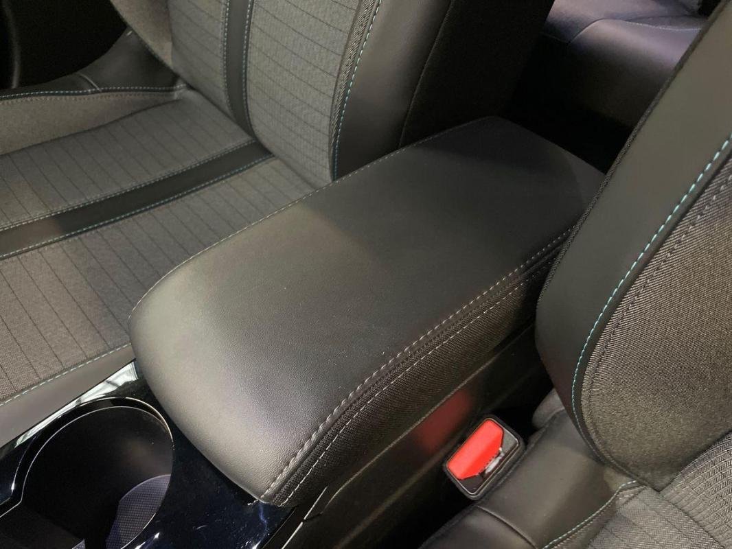 Peugeot 2008 - Photo 12
