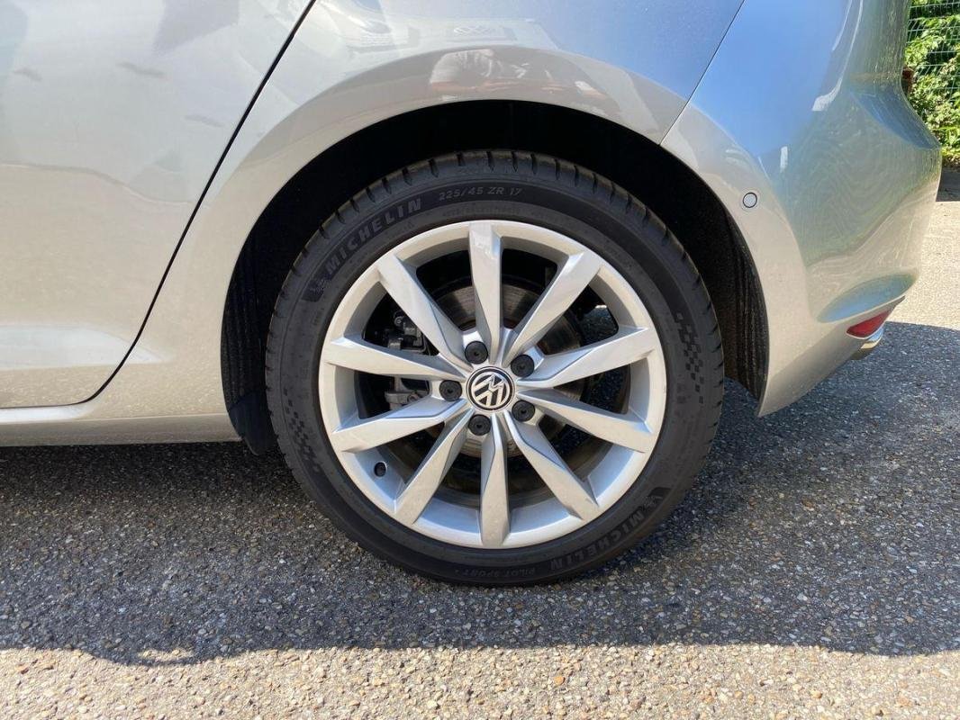 Volkswagen Golf - Photo 19