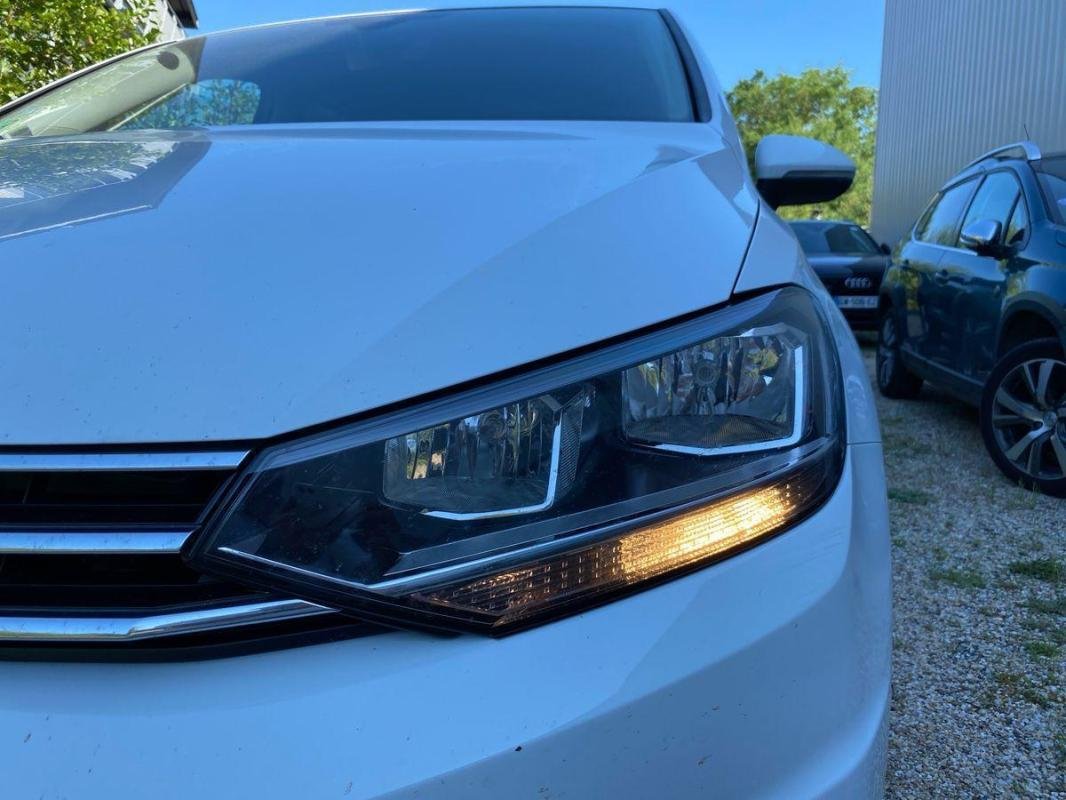 Volkswagen Touran - Photo 22