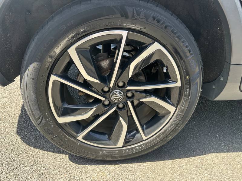 MG ZS - Photo 11