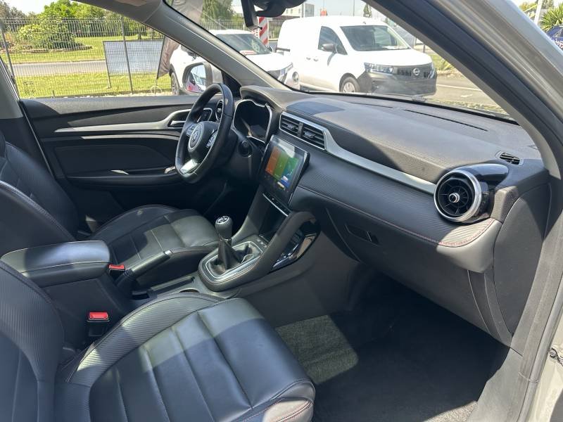MG ZS - Photo 16