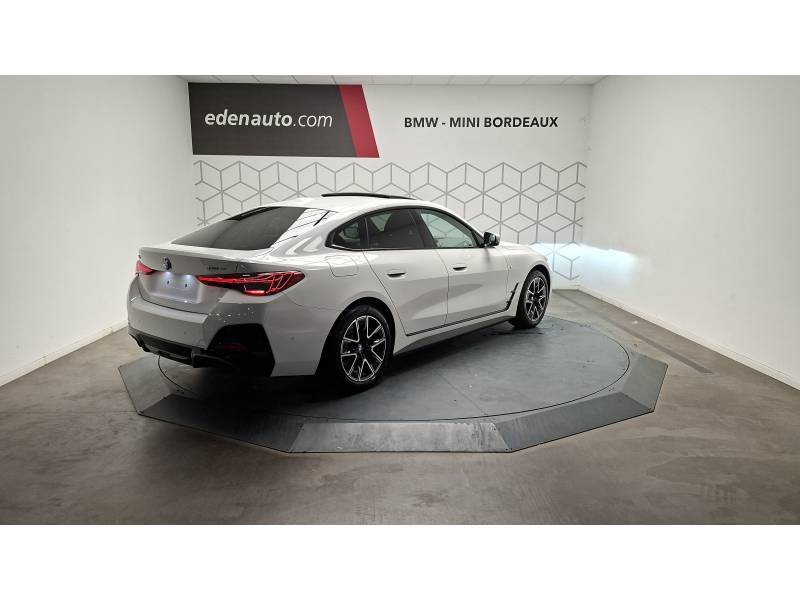 BMW i4 - Photo 2