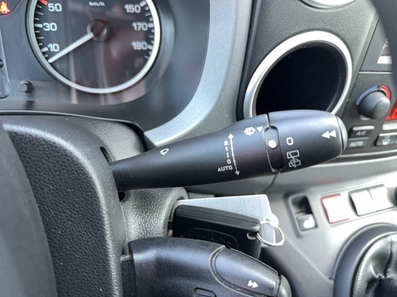 Peugeot Partner - Photo 32
