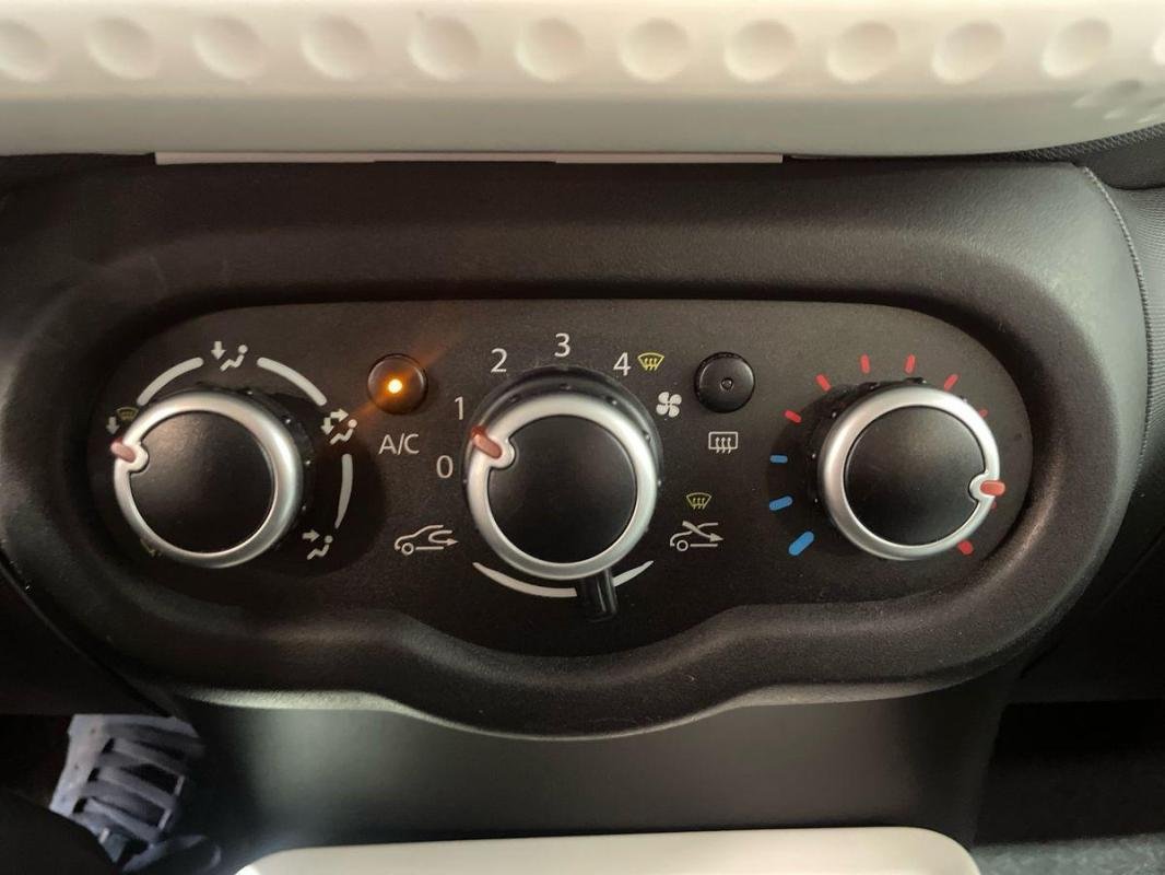 Renault Twingo - Photo 19
