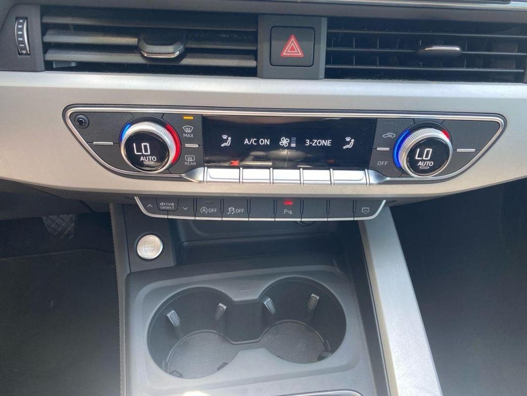 Audi A4 - Photo 19