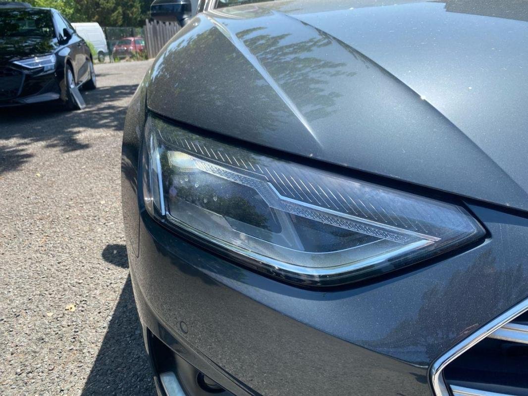 Audi A4 - Photo 25