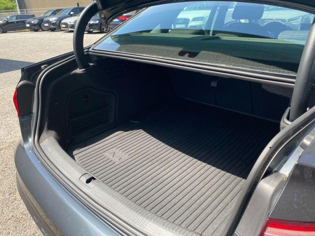 Audi A4 - Photo 32