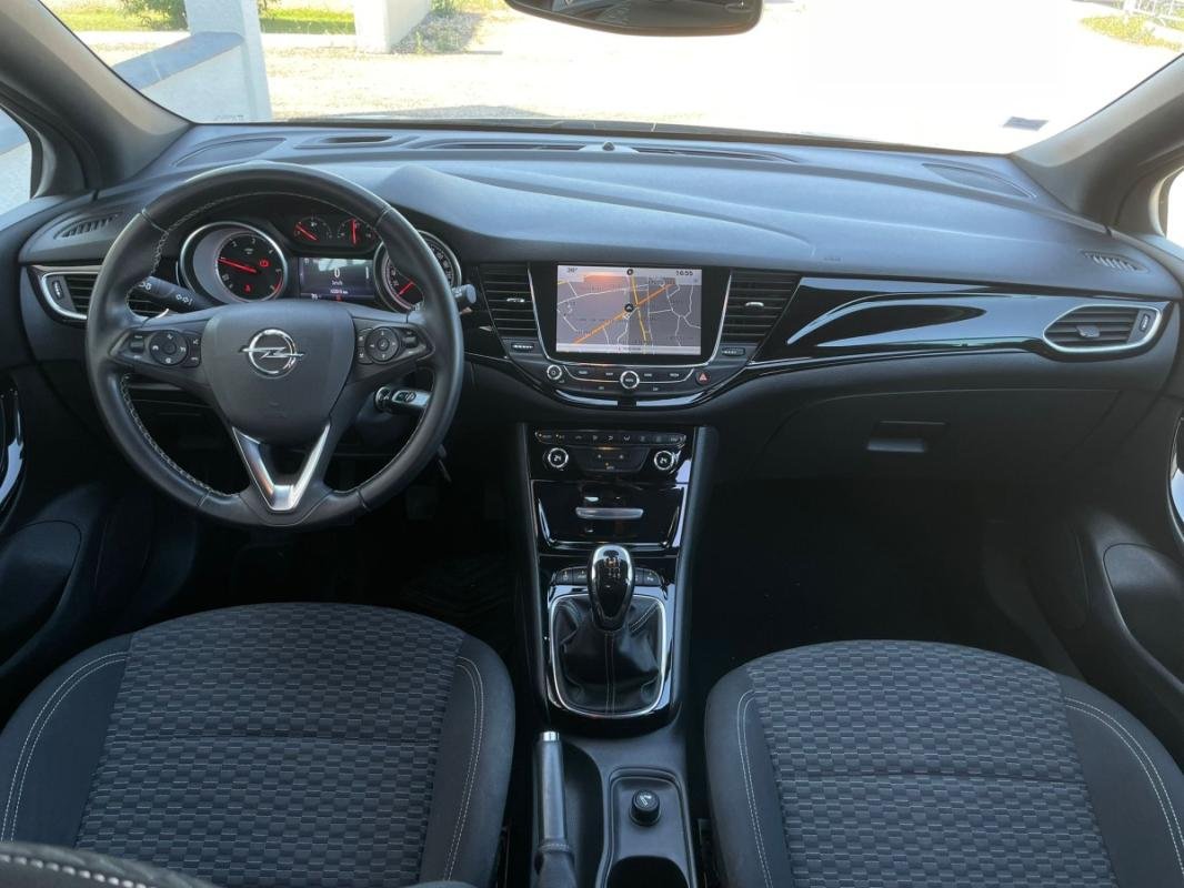 Opel Astra - Photo 18