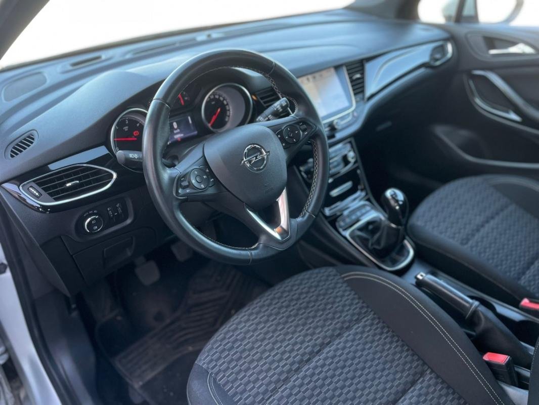 Opel Astra - Photo 9