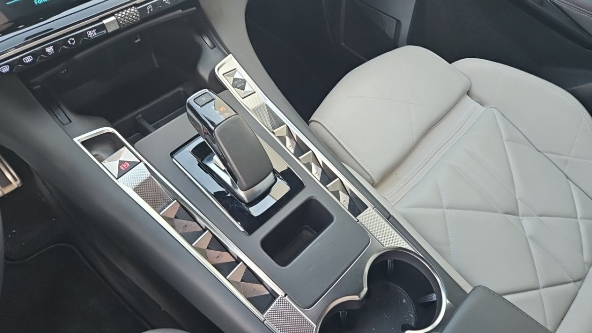 DS DS 7 Crossback - Photo 14