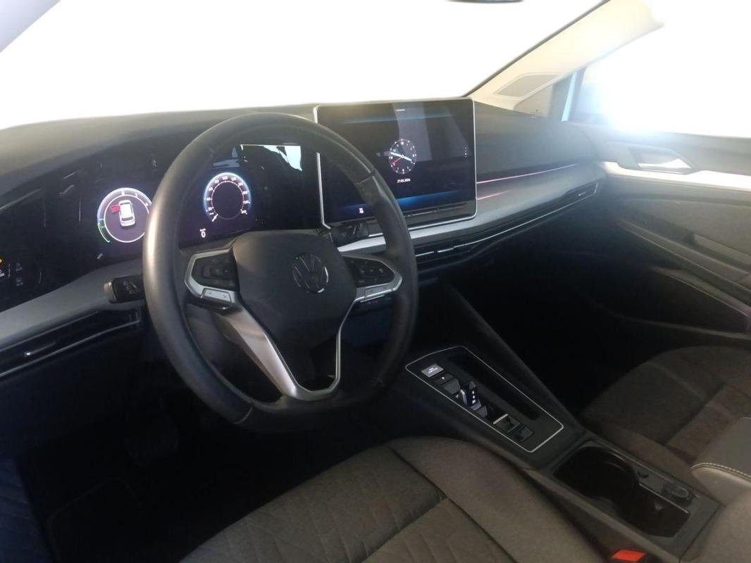 Volkswagen Golf - Photo 9