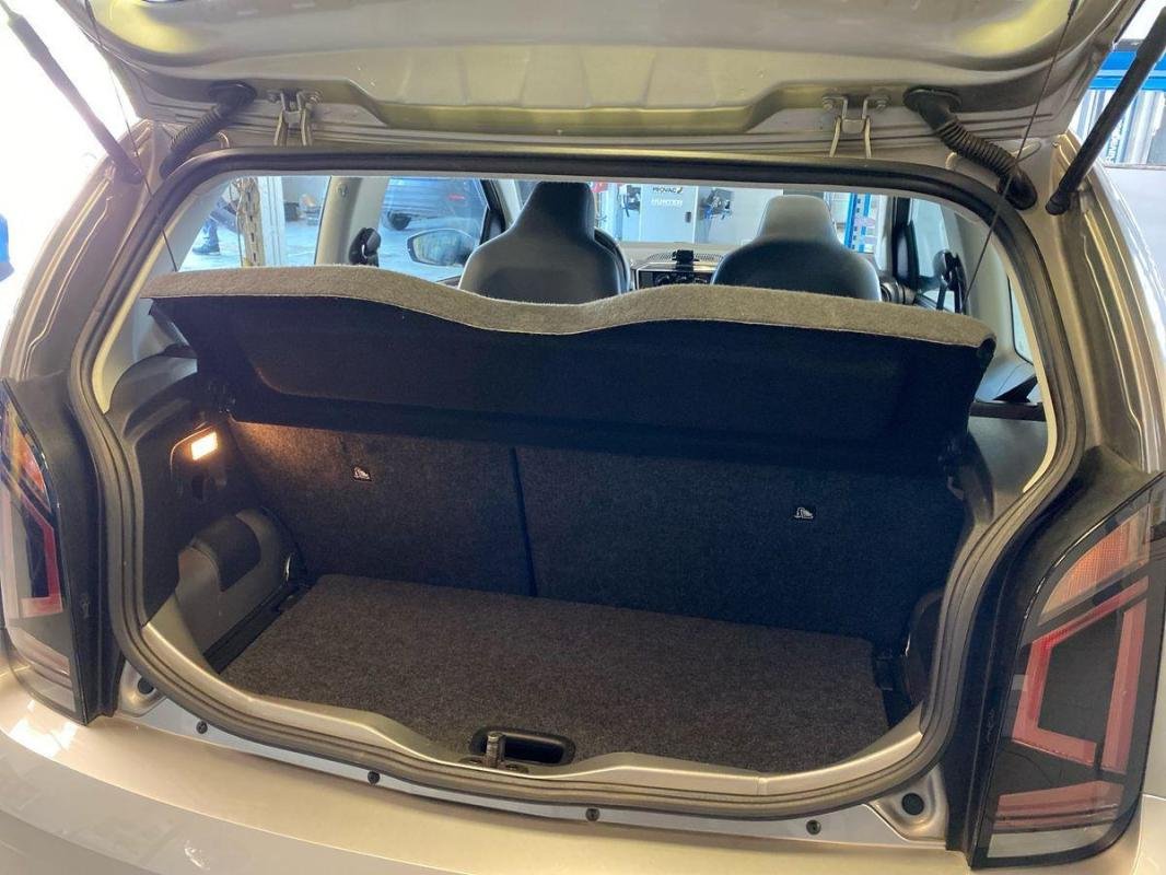 Volkswagen Up! - Photo 32